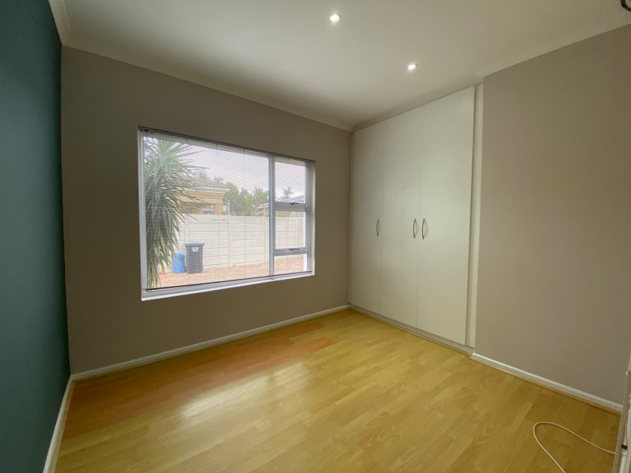 To Let 3 Bedroom Property for Rent in Parklands Western Cape